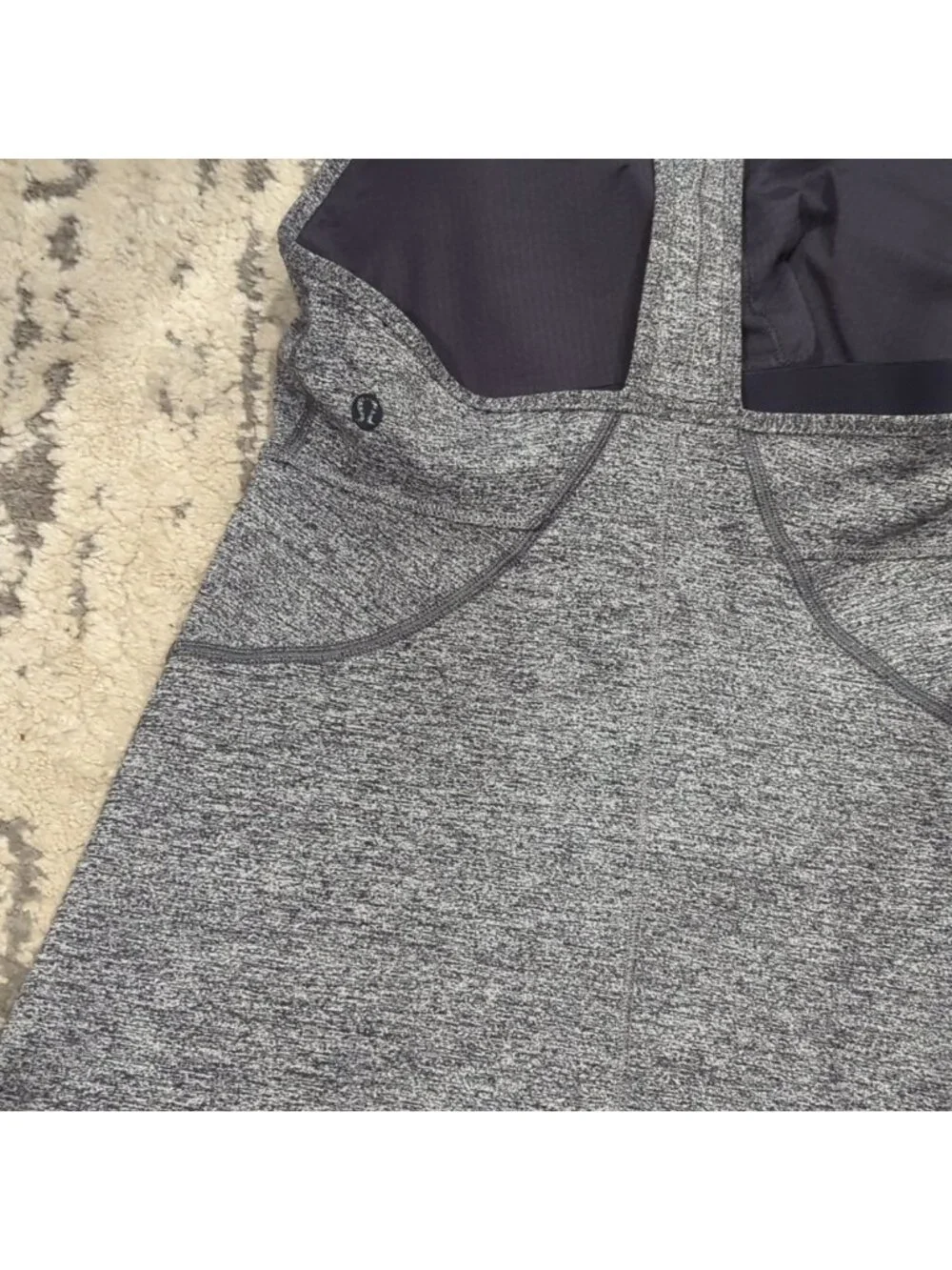 lululemon athletica back move pulls
